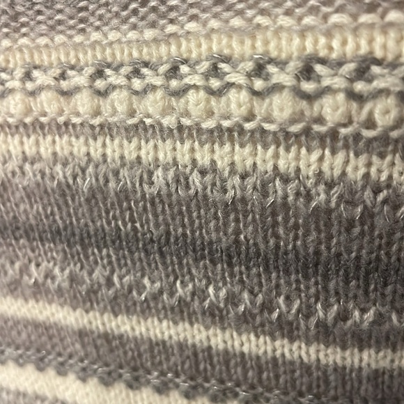 Like New WHBM Off-Shoulder Tunic Length Sweater Size Small - Picture 2 of 5